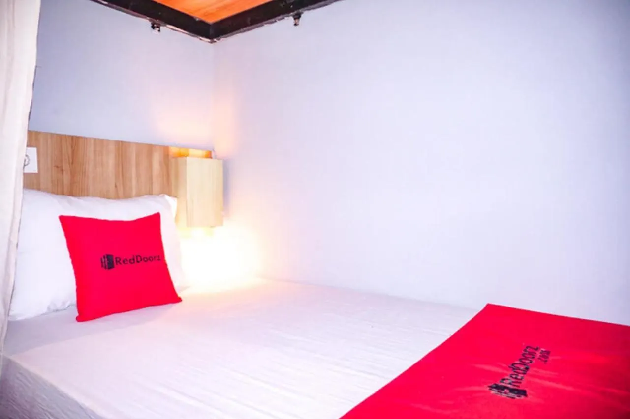 Hotel Reddoorz Hostel Near Ngurah Rai Airport Kuta Kuta Lombok