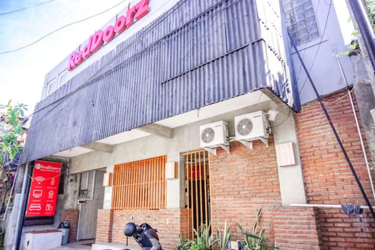 Reddoorz Hostel Near Ngurah Rai Airport Kuta Kuta Lombok Indonesia